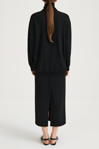 black turtle neck sweater stylein harleen back