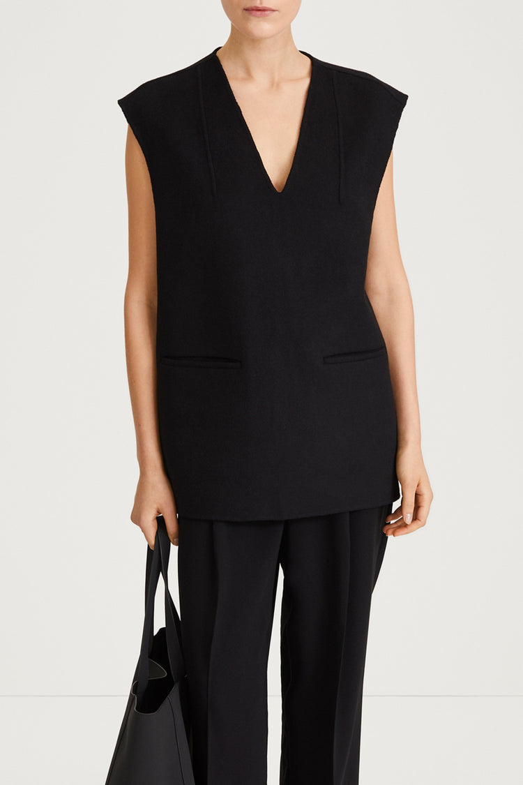 black vest wool stylein tatum close up