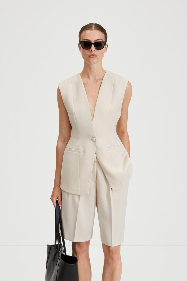 Briella blazer vest cinched waist ivory stylein front image