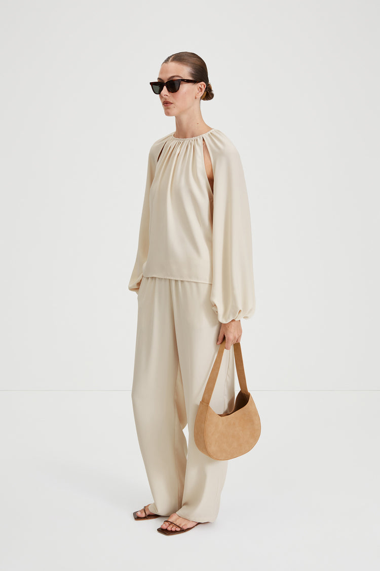 Maggiore blouse cream cut out longsleeve stylein side image