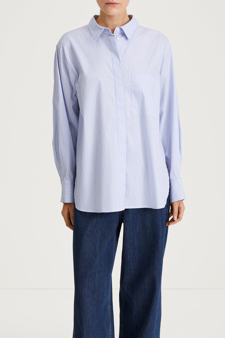 blue stripe shirt womenswear stylein jansell close up