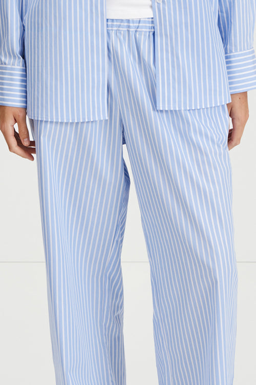 Jessie trousers wide relaxed blue white stripe stylein detail image