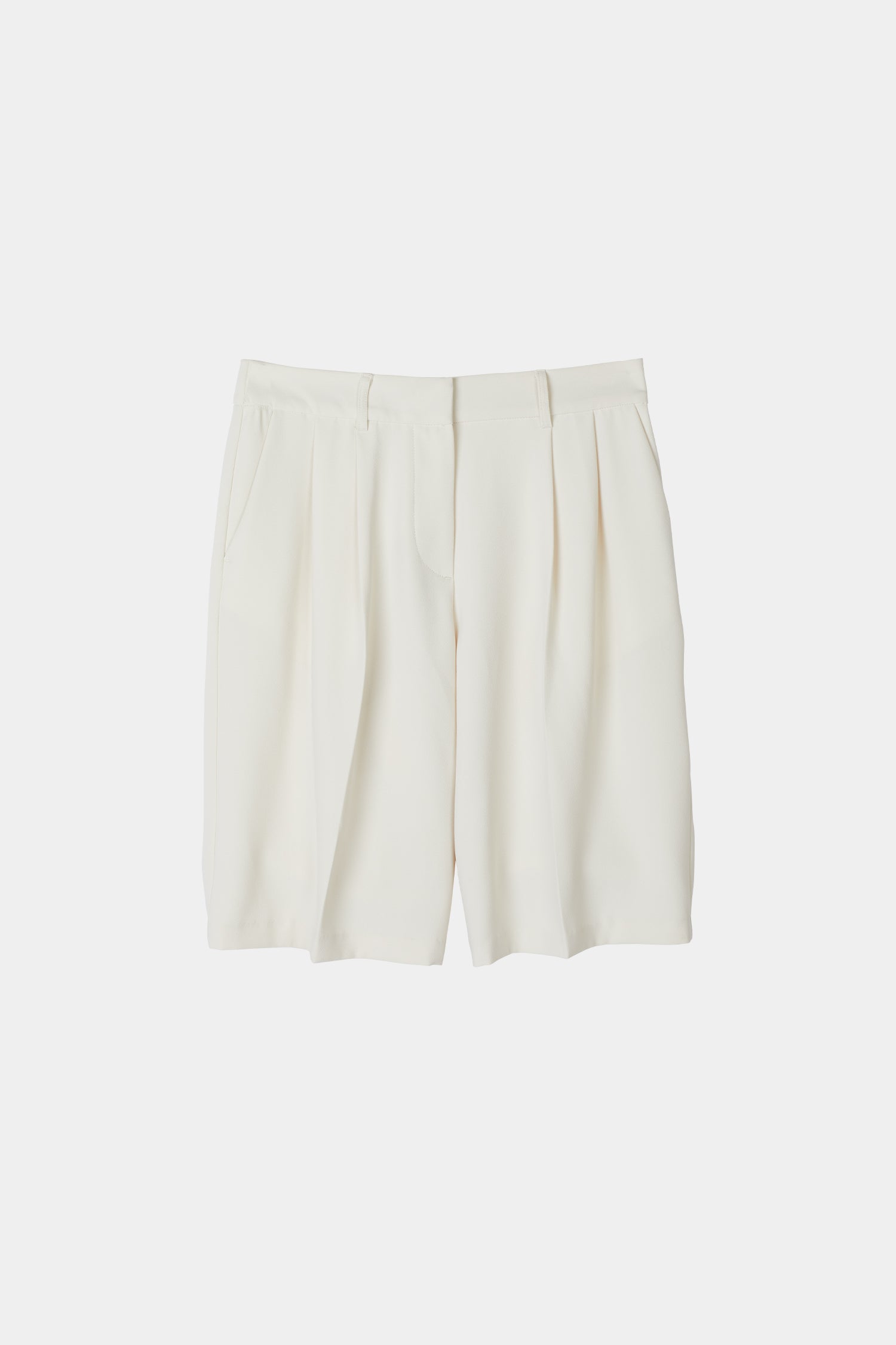 Bore shorts crepe suit ivory stylein packshot