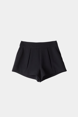 Briena shorts mini box pleats black stylein packshot 