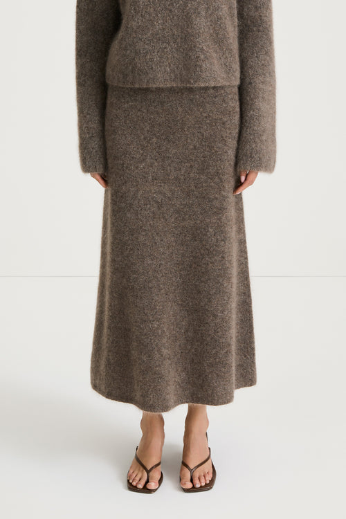 brown a-lined knitted skirt stylein nanie close up