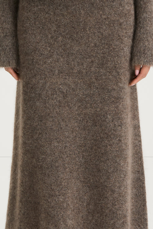 brown a-lined knitted skirt stylein nanie detail