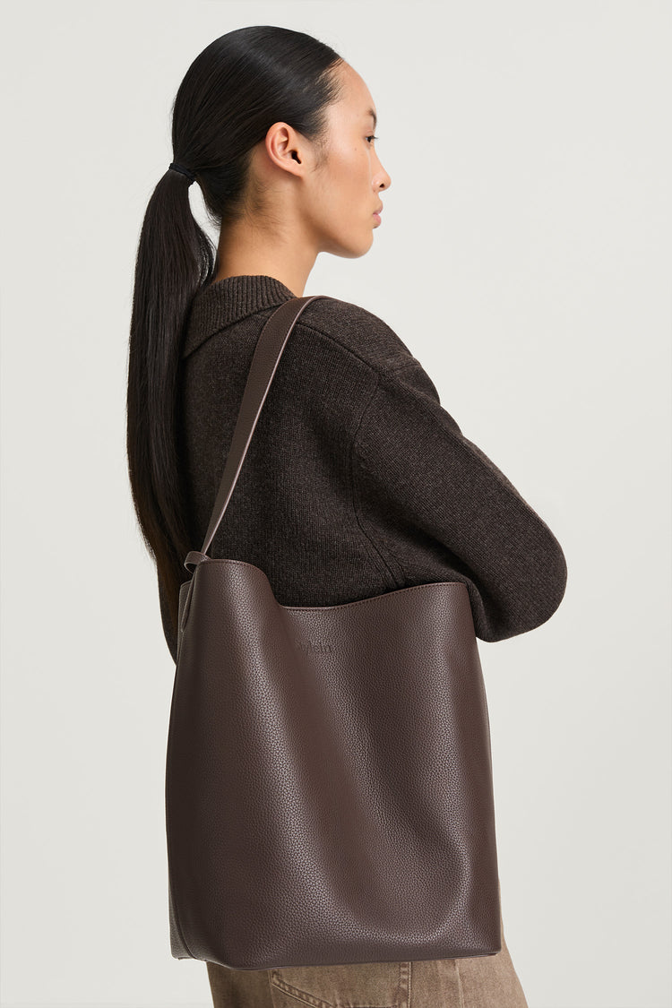 brown bucket bag faux leather stylein youness side