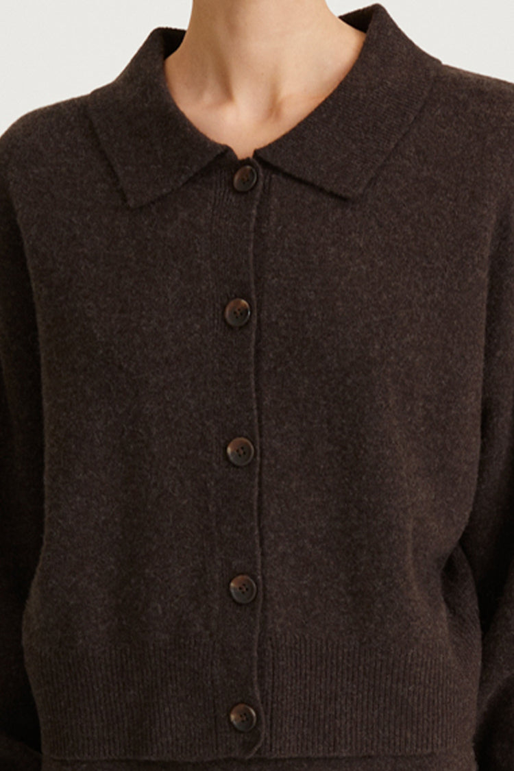 brown cardigan tennis collar stylein halina detail