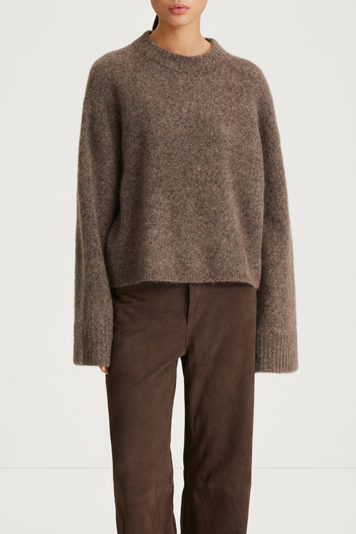NICLAS SHORT SWEATER - BROWN