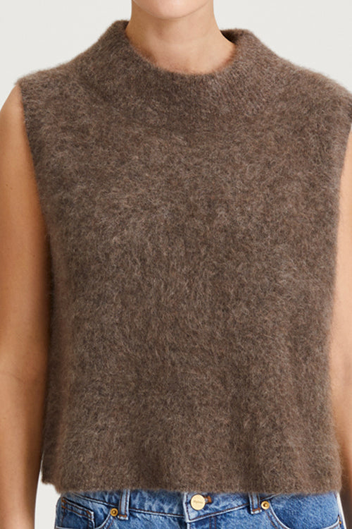 brown sweater short sleeve stylein nellie detail