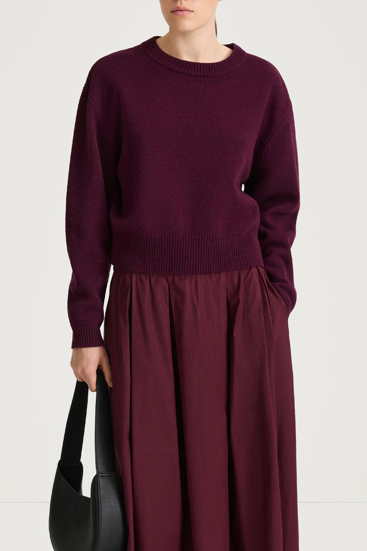 burgundy knitted sweater stylein haven close up