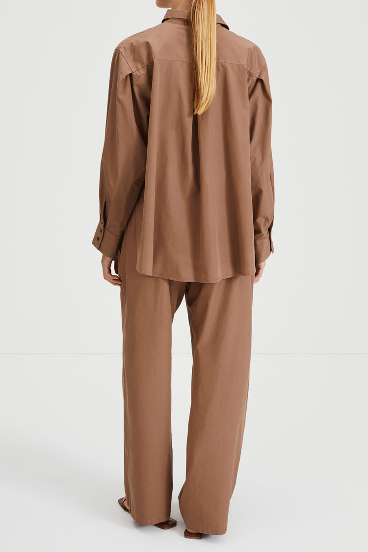 Jessie trousers wide relaxed mud brown stylein back image