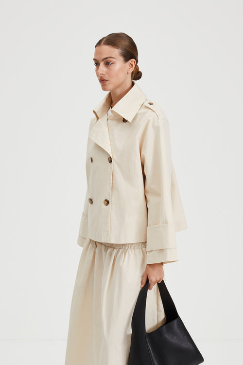 Serrano cropped trenchcoat jacket double breasted ivory stylein side image