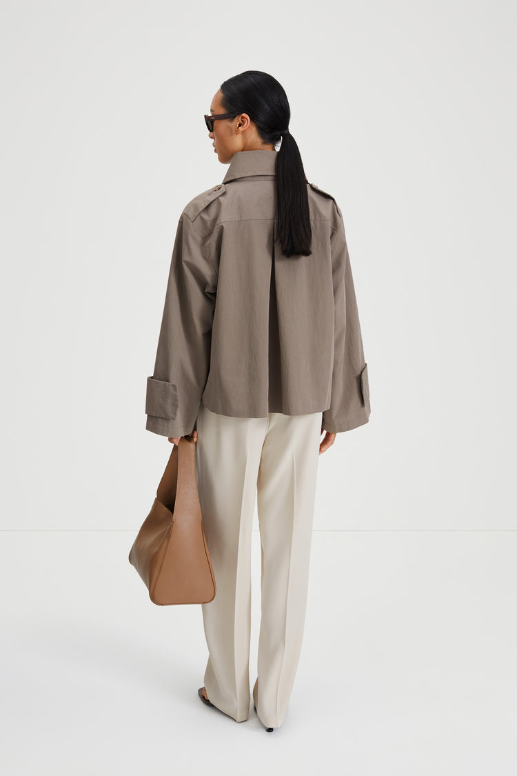 Serrano cropped trenchcoat jacket double breasted mud stylein back image