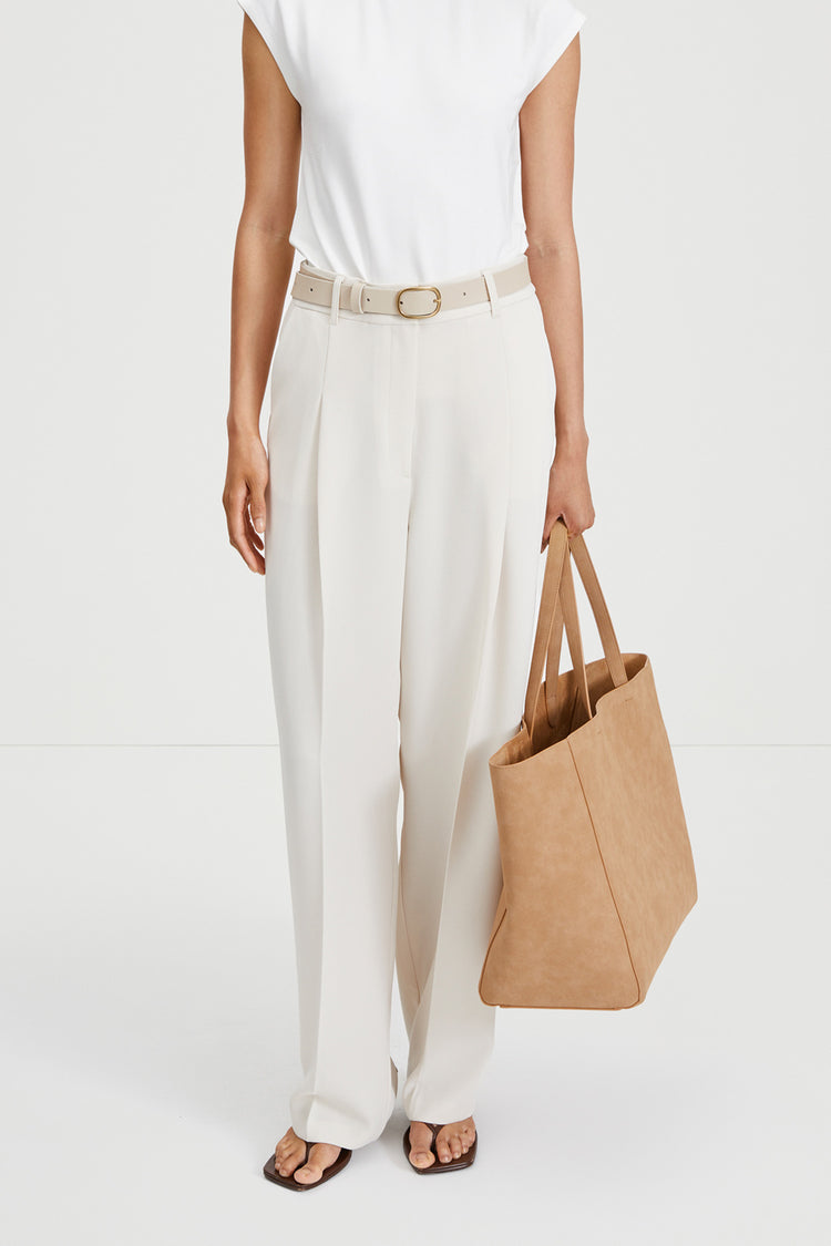 Boville trousers voloumnious full length suit ivory stylein front image