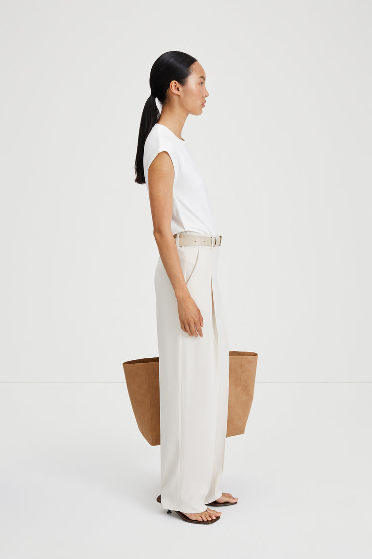 Boville trousers voloumnious full length suit ivory stylein side image