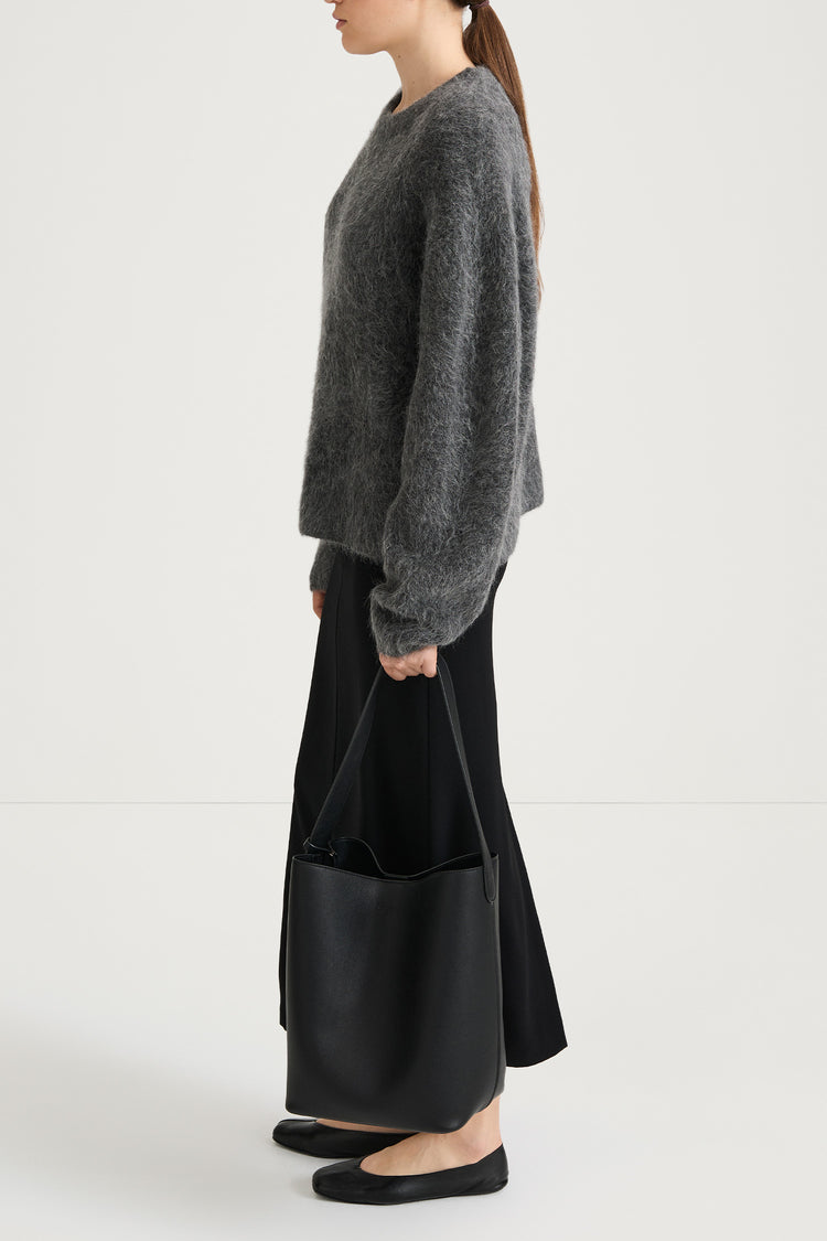 grey alpacka knitted sweater stylein lorena side