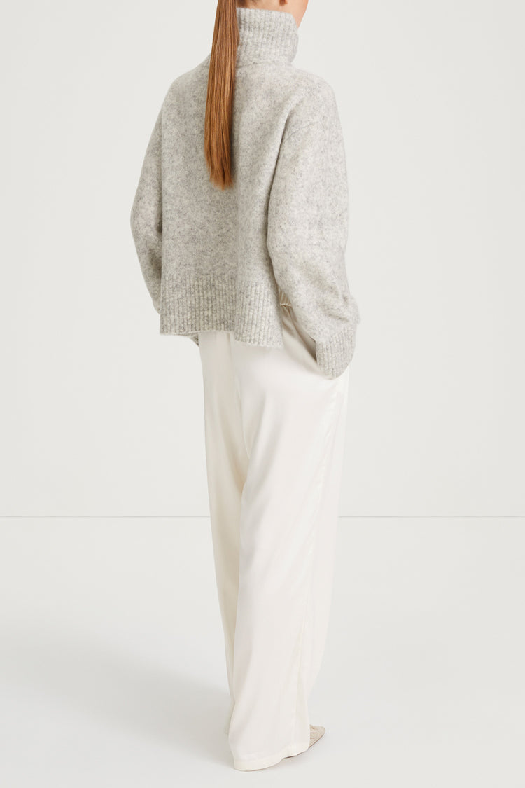 grey knitted polo sweater stylein nike back