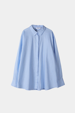 Jeanne shirt button down full length sleeves collar stand boxy silhouette blue stripe stylein packshot
