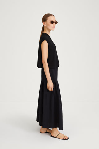 Jenn top black sleeveless cropped stylein side image