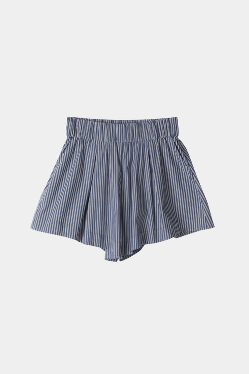 striped shorts blue jojo stylein front