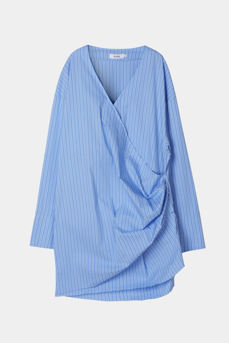 Jordana shirt dress voluminous asymmetrical v neck pleats wide cuff blue stripe stylein packshot