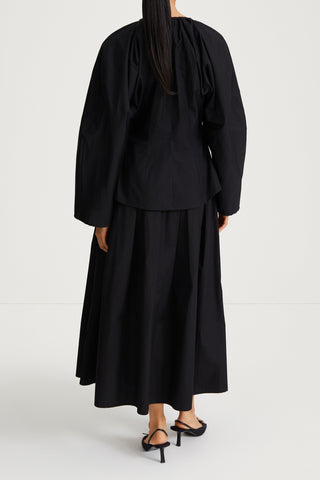 jorina-maxi-black-skirt-stylein back