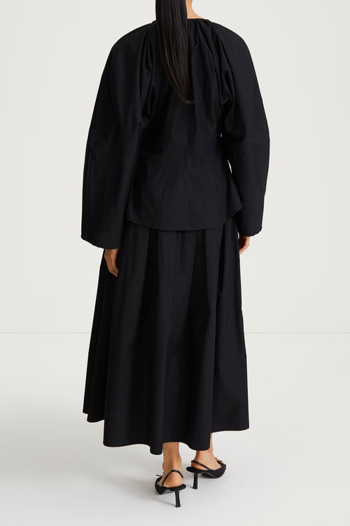 jorina-maxi-black-skirt-stylein back