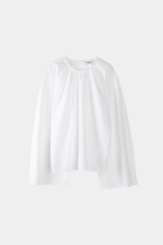 Juli shirt voluminous cotton wide long sleeves round neckline pleats front and back white stylein packshot
