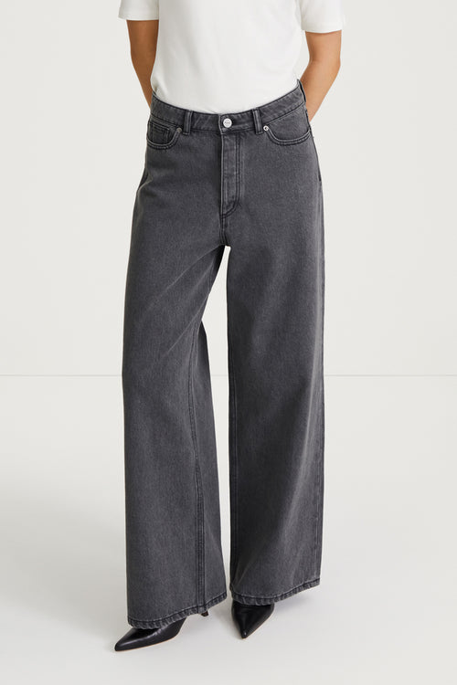 Kayne denim trousers wide oversized high waist mid grey stylein front image