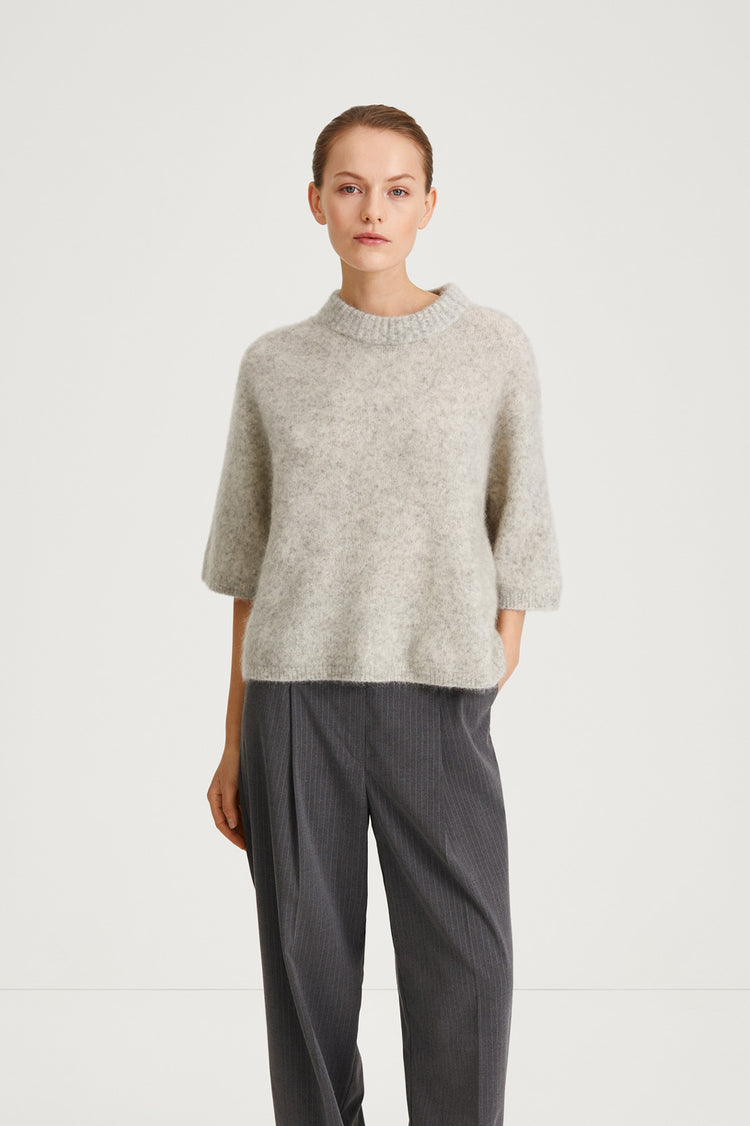 Nour top grey tshirt mohair stylein front image