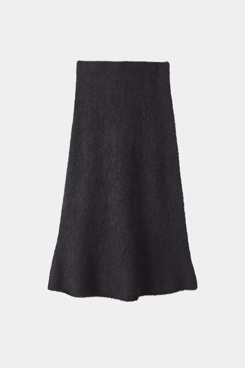black a-lined knitted skirt stylein nanie front
