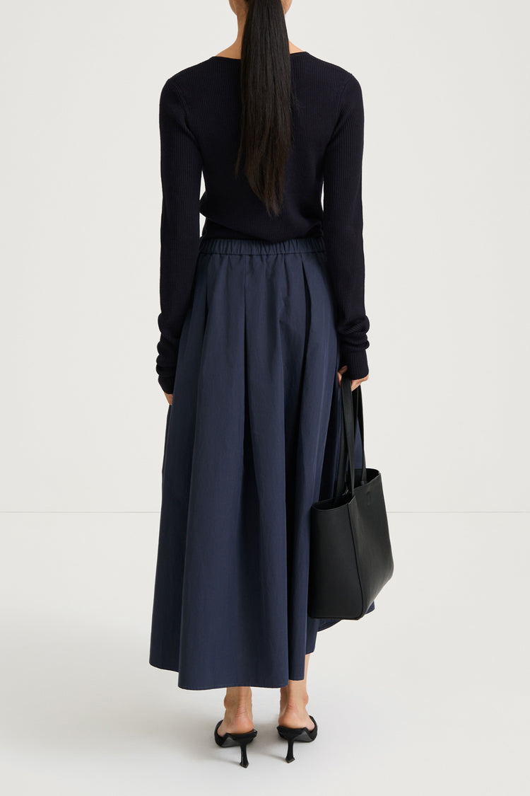 Navy maxi trench skirt navy stylein sorina back model image