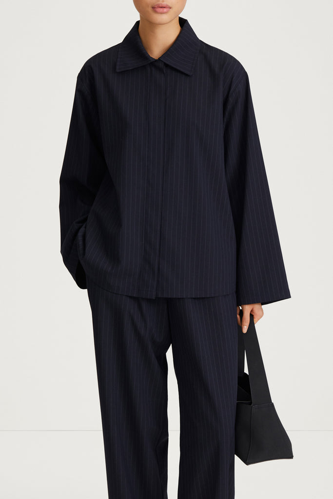 BRENLY SHIRT - NAVY PINSTRIPE – Stylein