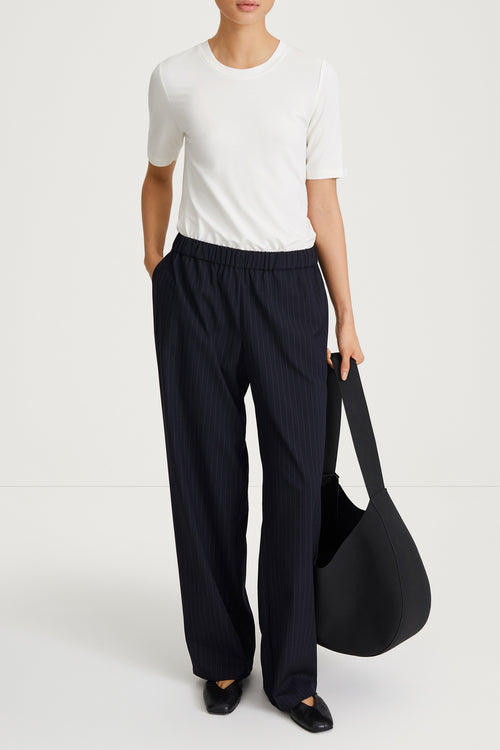 navy stripe trousers stylein belicia model image