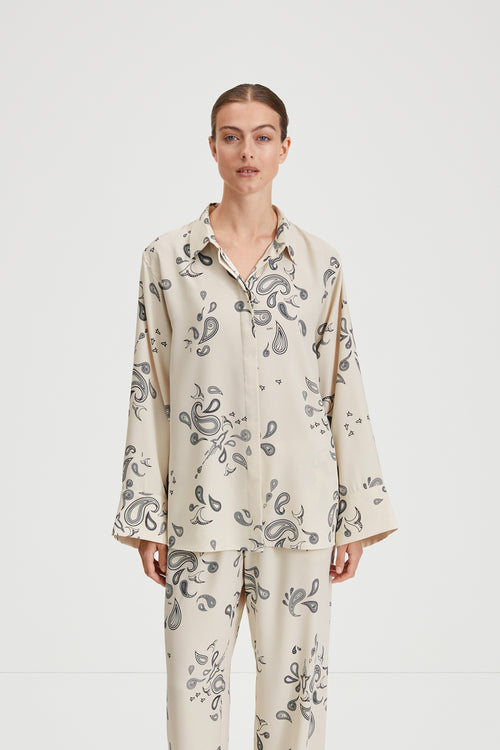 Mortara shirt paisley pattern stylein front image