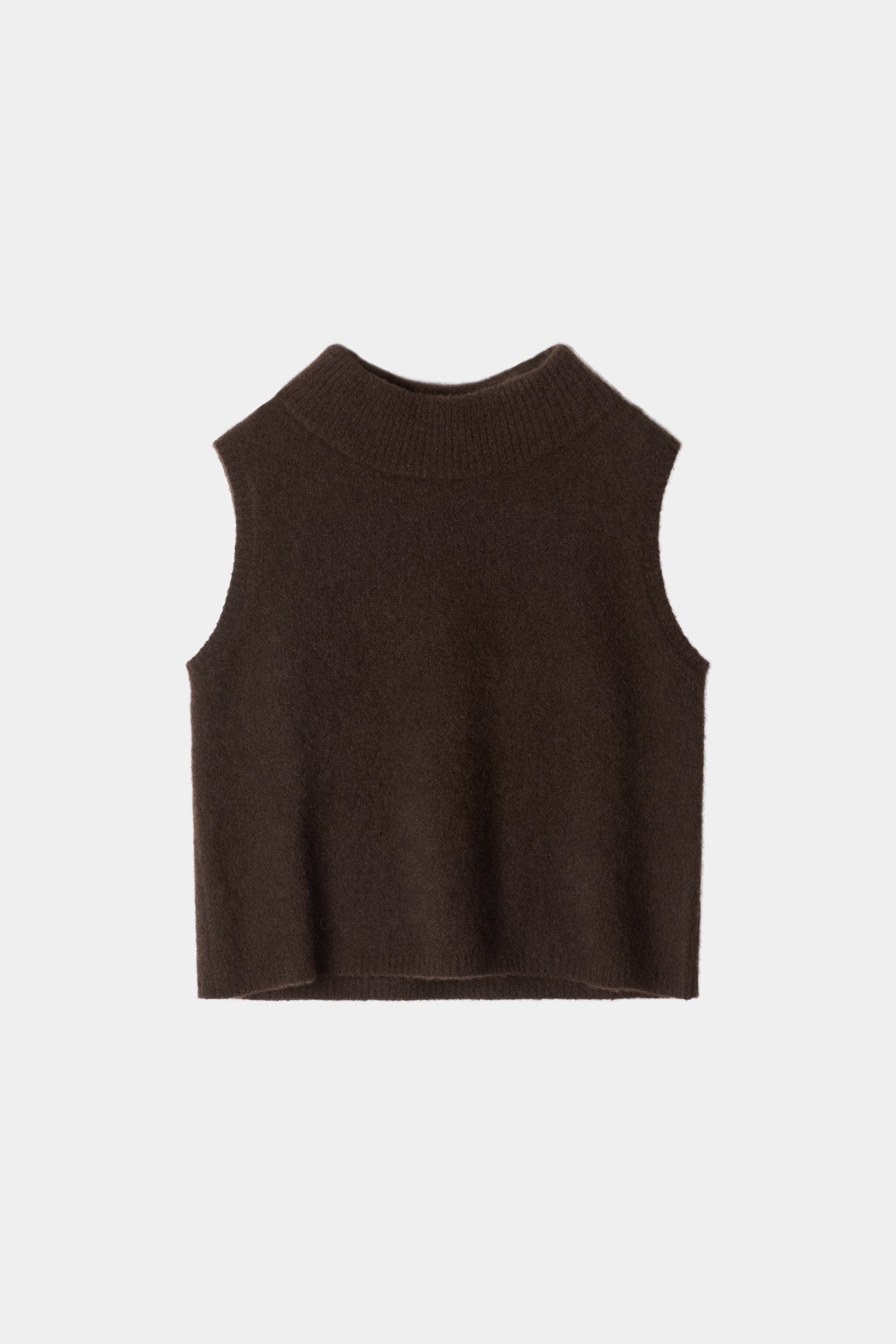 Amara knitted sleeveless top coffee stylein packshot
