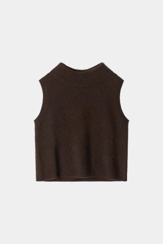 Amara knitted sleeveless top coffee stylein packshot