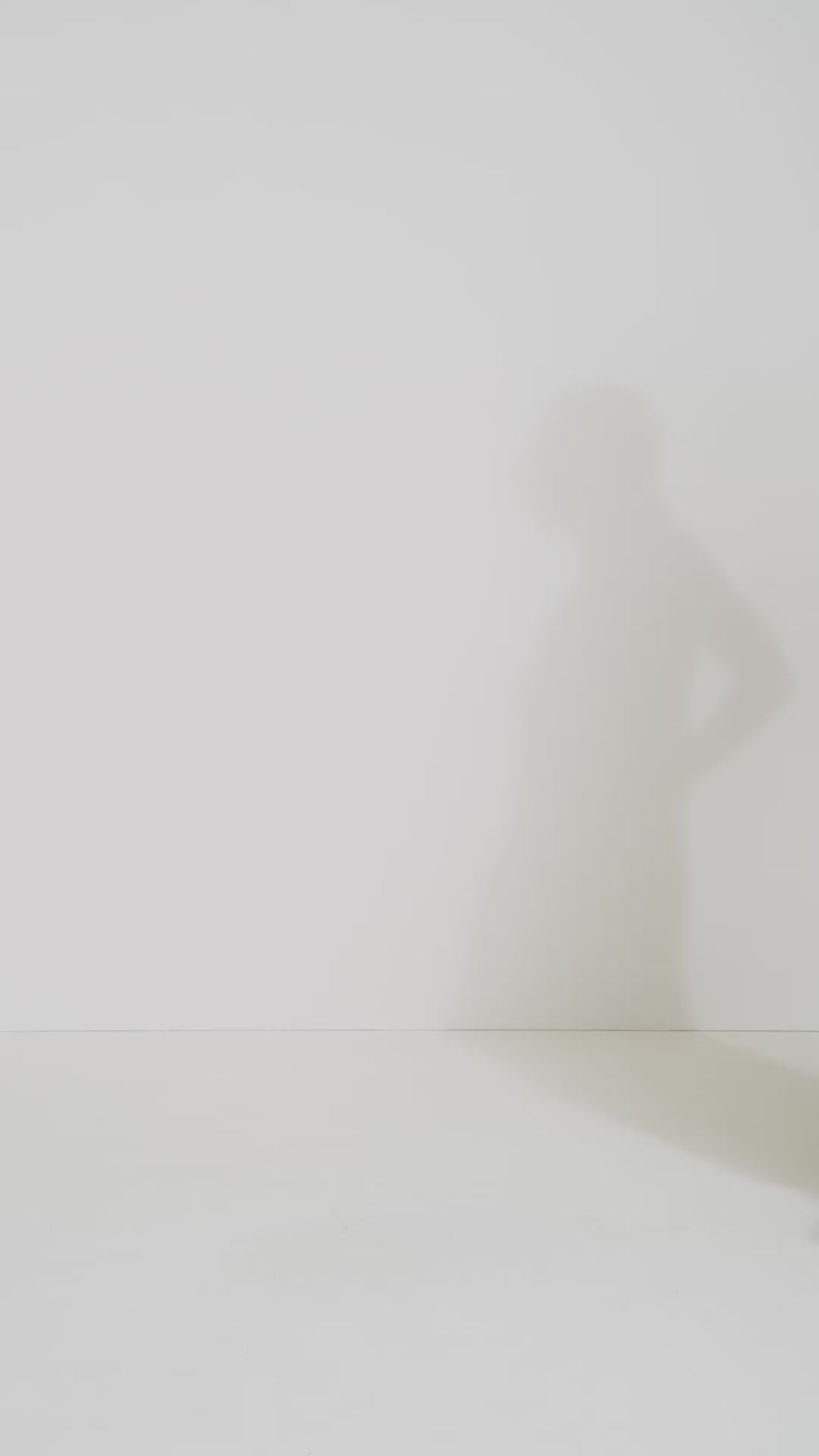 Jamila maxi dress cacao stylein model video