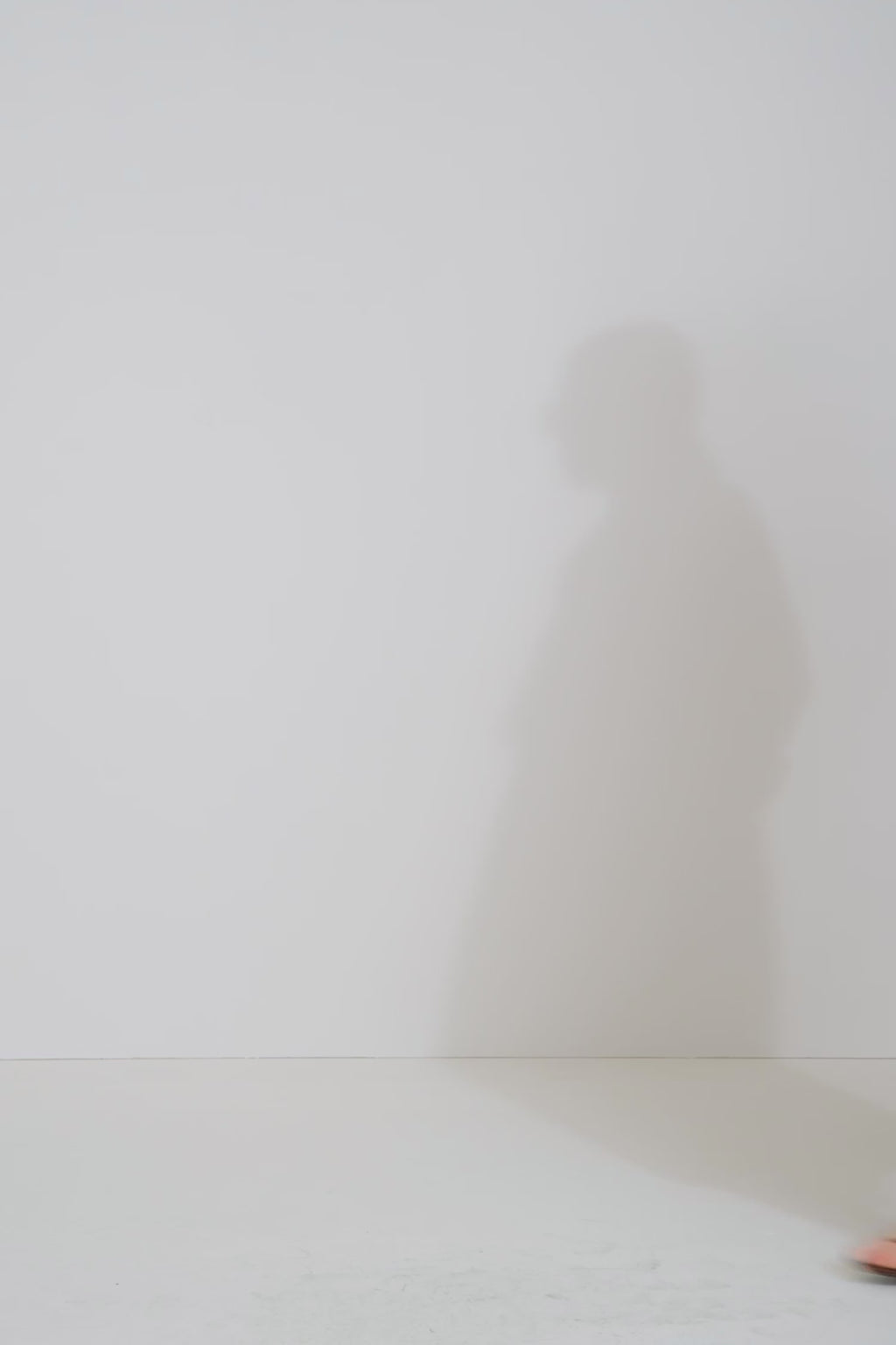 Navy trench coat siena midnight stylein model video