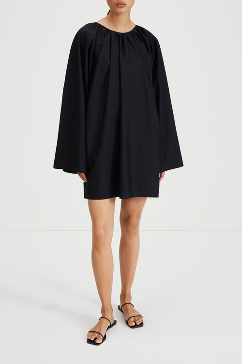 Juni dress short voluminous shape full length sleeves black stylein front image