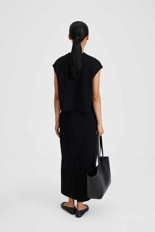 Basile top black short sleeve round neck stylein back image