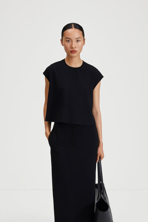 Basile top black short sleeve round neck stylein front image