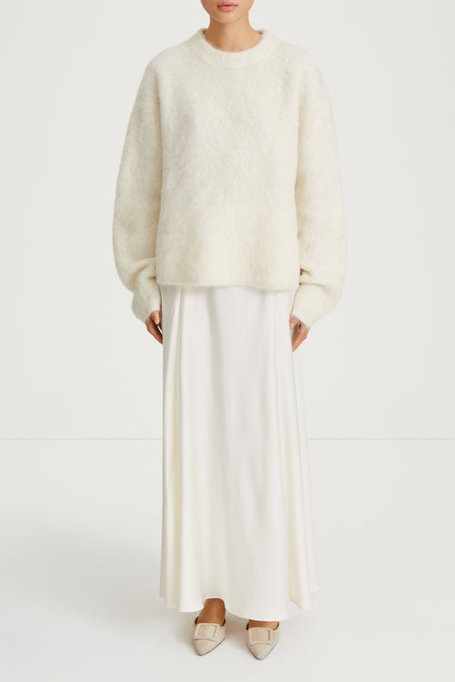 skirt long satin ivory stylein michelle model image
