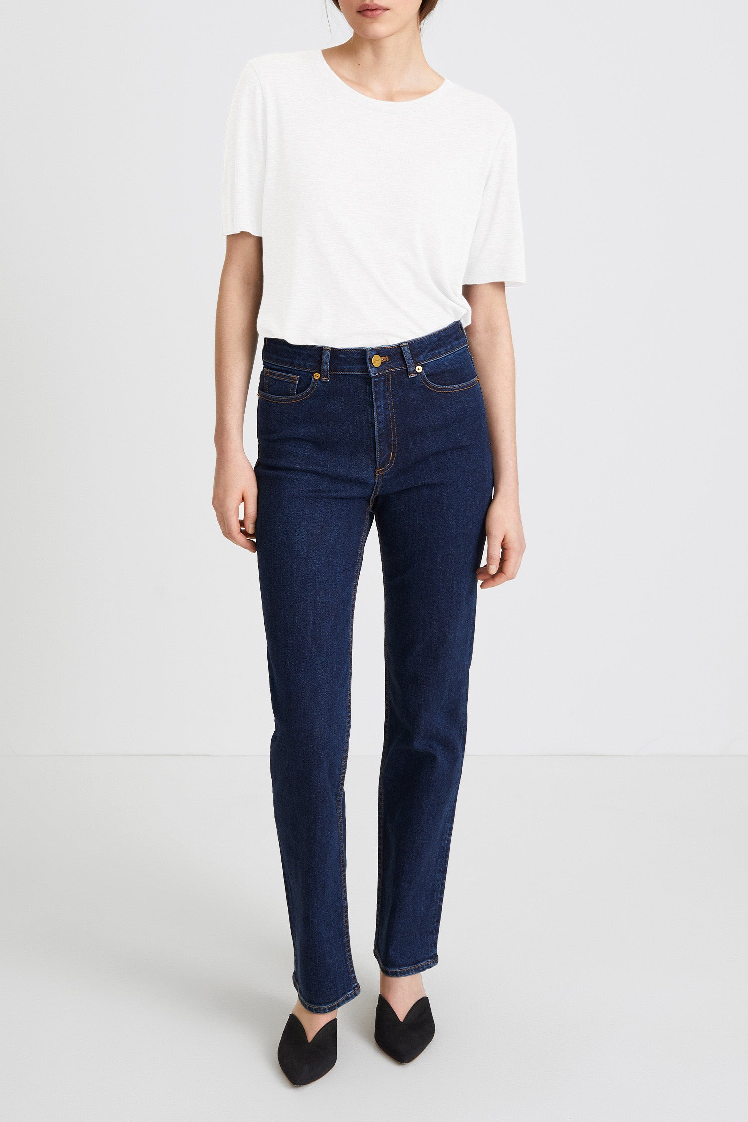 slim-fit high waist dark blue denim kaden stylein front