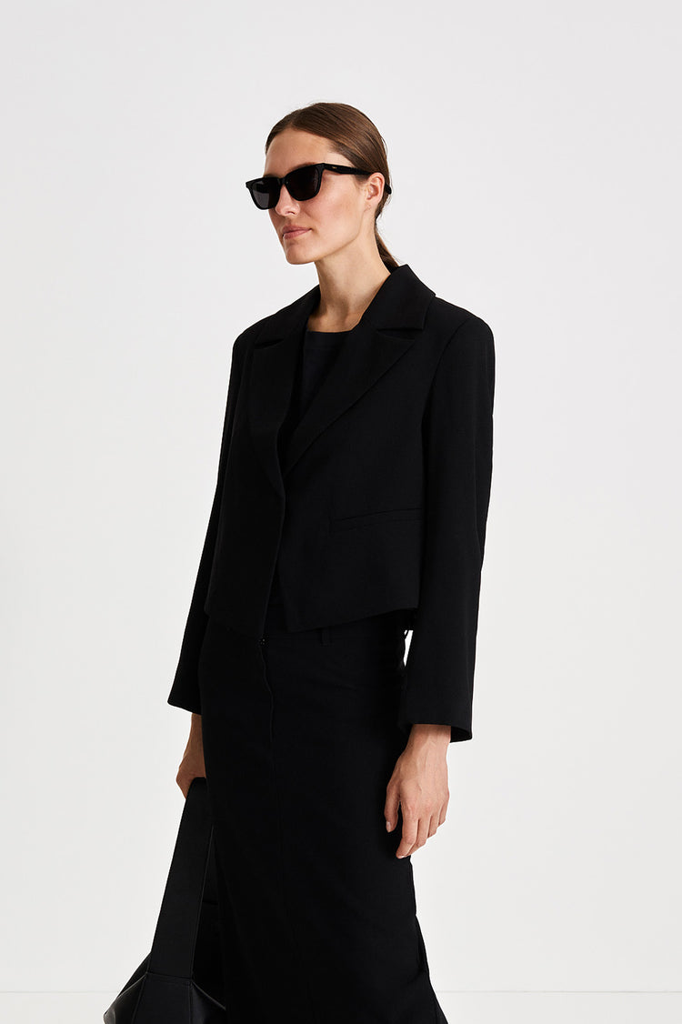 Bormio blazer cropped crepe single button closure black stylein side image