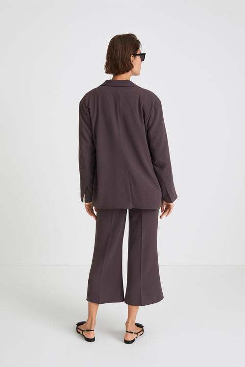 Barino blazer single breasted crepe loose fitting full length sleeves slit semi stand collar shoulder pads dark brown stylein back image