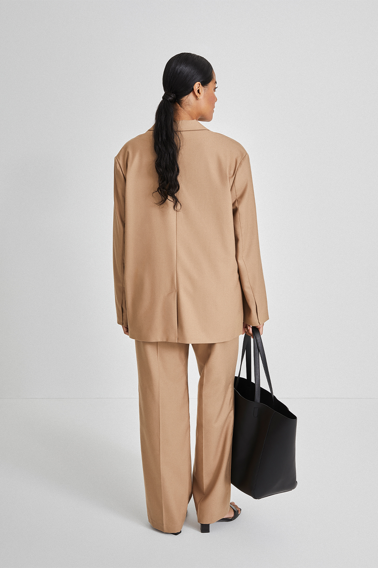 Burano blazer wool mix oversized double breasted slit at sleeve thin shoulder pads semi stand collar beige stylein back image