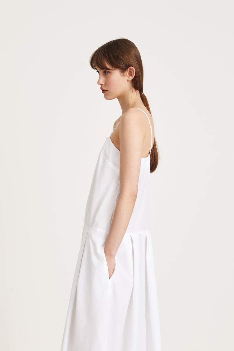 Jelena dress loose slip dress straps square neckline white stylein side image