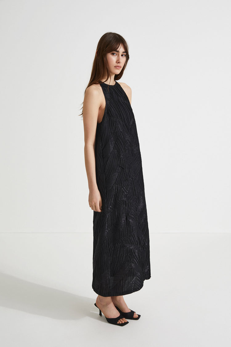 Ivonne dress ankle length slim tank crew neck pleated loosely fitted black stylein side image